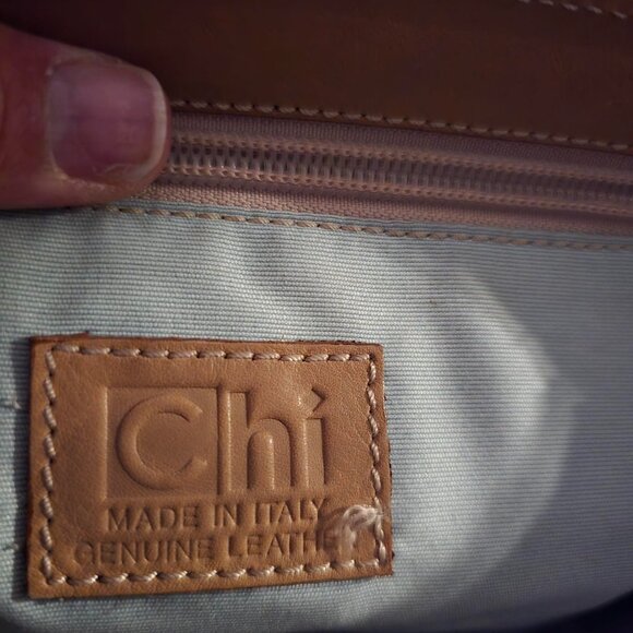 Chi Beige Leather Handbag - Picture 3 of 9